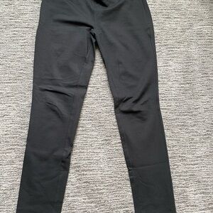 Women’s Black Eddie Bauer Ponte Strechy Skinny Leg Pant - Size 6